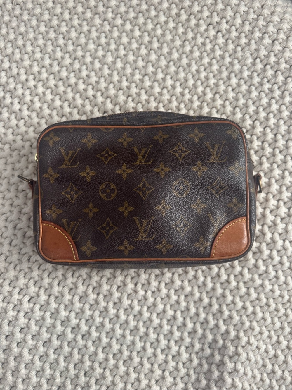 Louis Vuitton Monogram Canvas Trocadero 27 - Picture 2 of 10